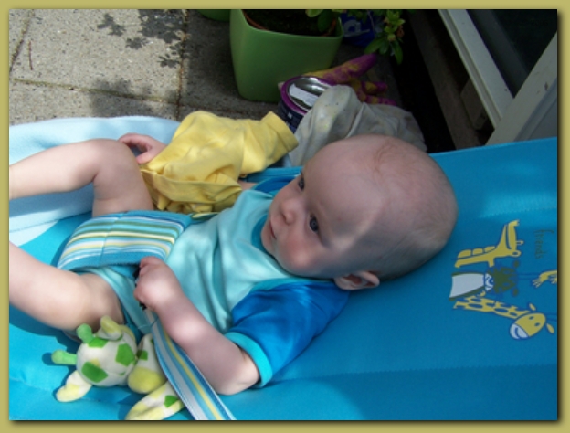 599x448 pixels (192K)